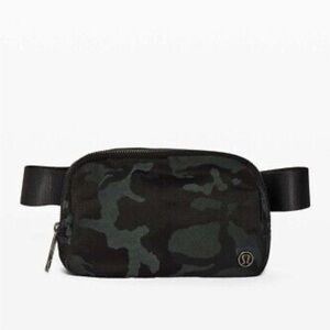 Lululemon belt bag